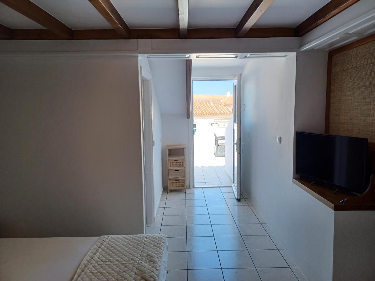Villa Margarita Spetses Town Екстер'єр фото
