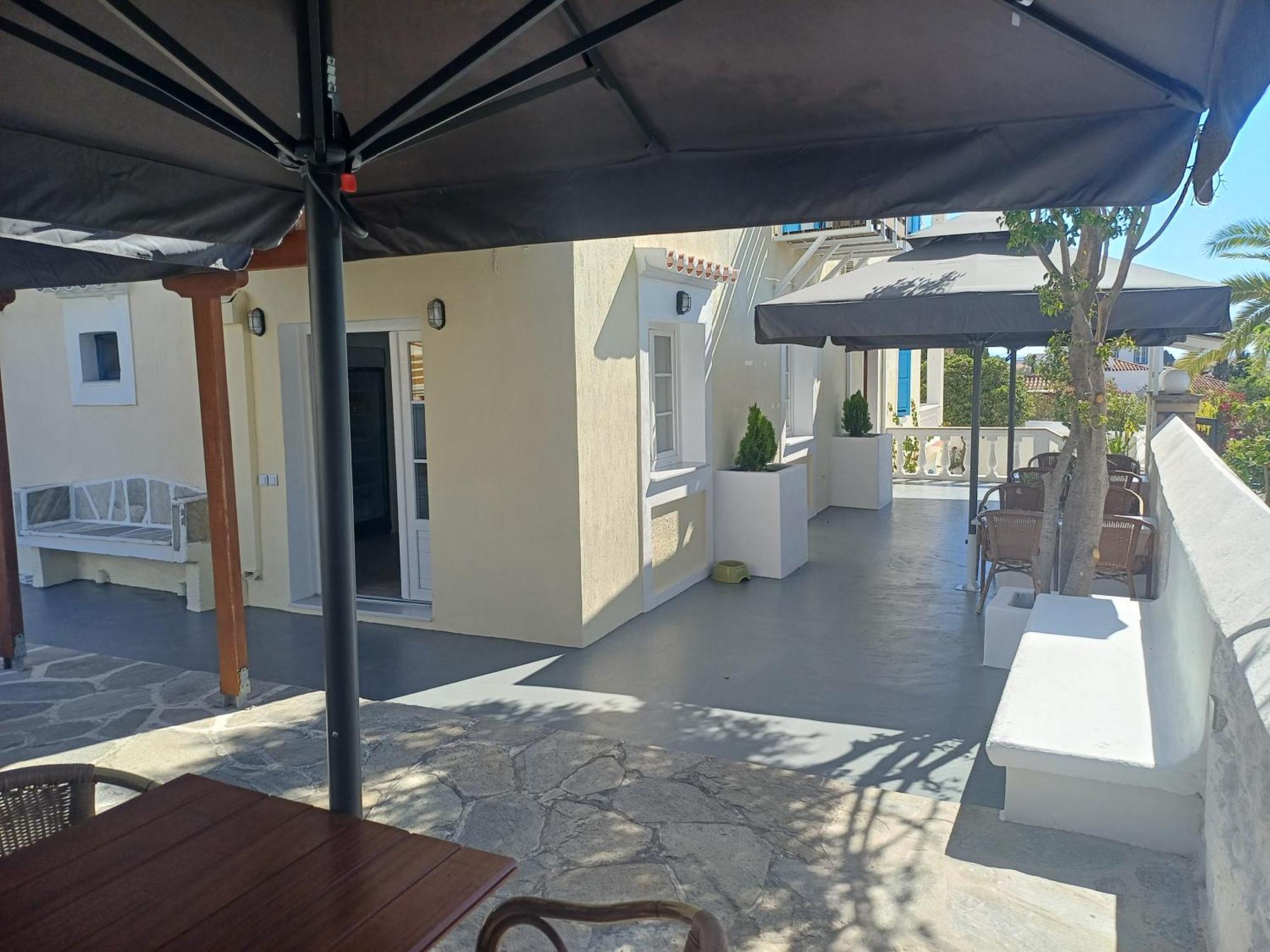 Villa Margarita Spetses Town Екстер'єр фото