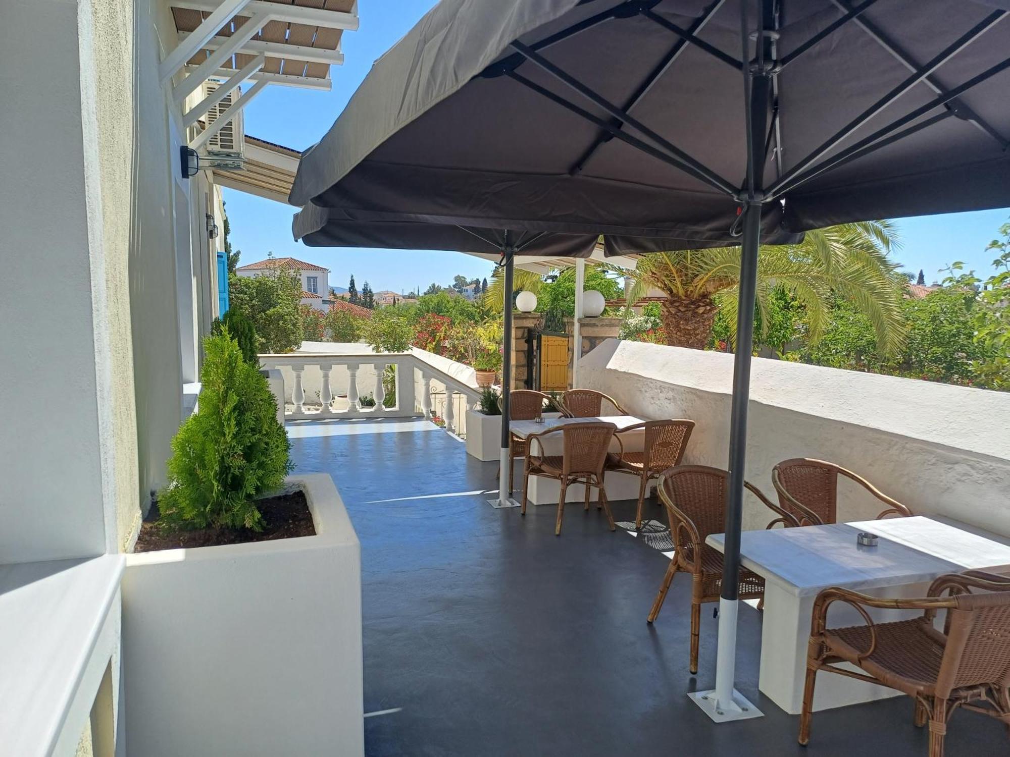 Villa Margarita Spetses Town Екстер'єр фото
